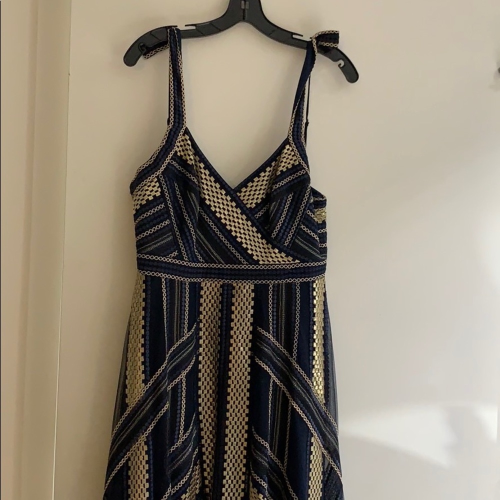 Bcbg brand new worn once gown with dress duster